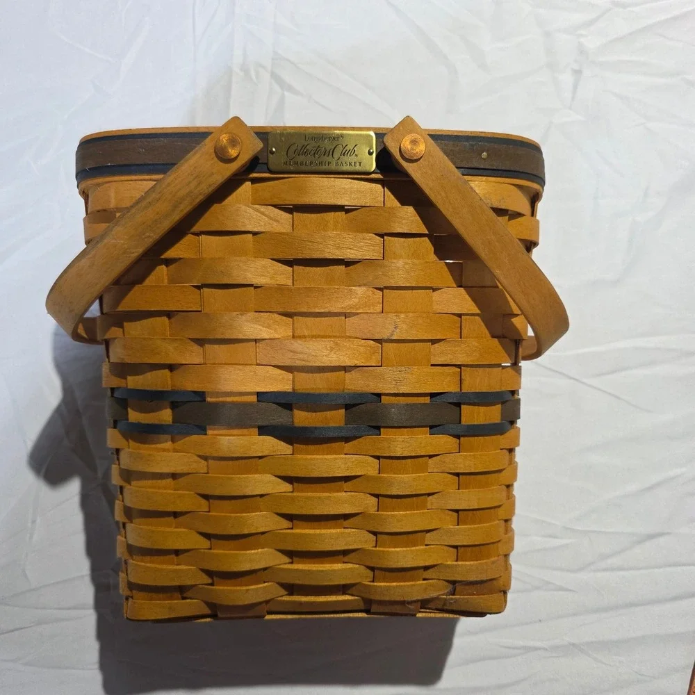 Longaberger Collectors Club Membership Basket 2001 Handwven Maple Wood Brass Tag